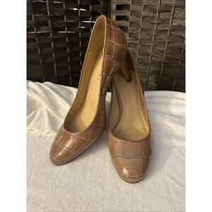 Talbot's Women's Tan Elegant Crocodile Pattern Dress Heels Size 7M